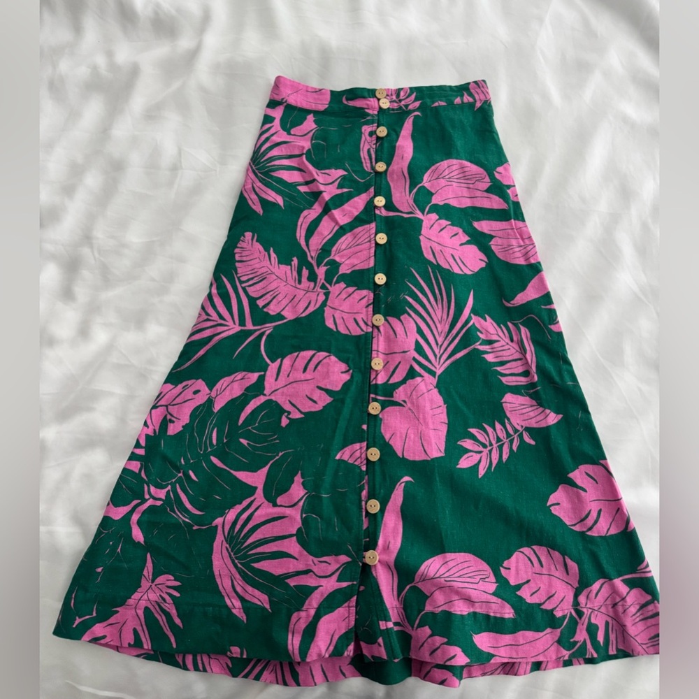 Maison d’Amelie linen blend green and pink midi skirt and cropped top set - Picture 6 of 10